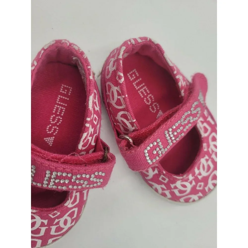 Guess Todler Shoes 0-3 Months. Size 1. Very Cute